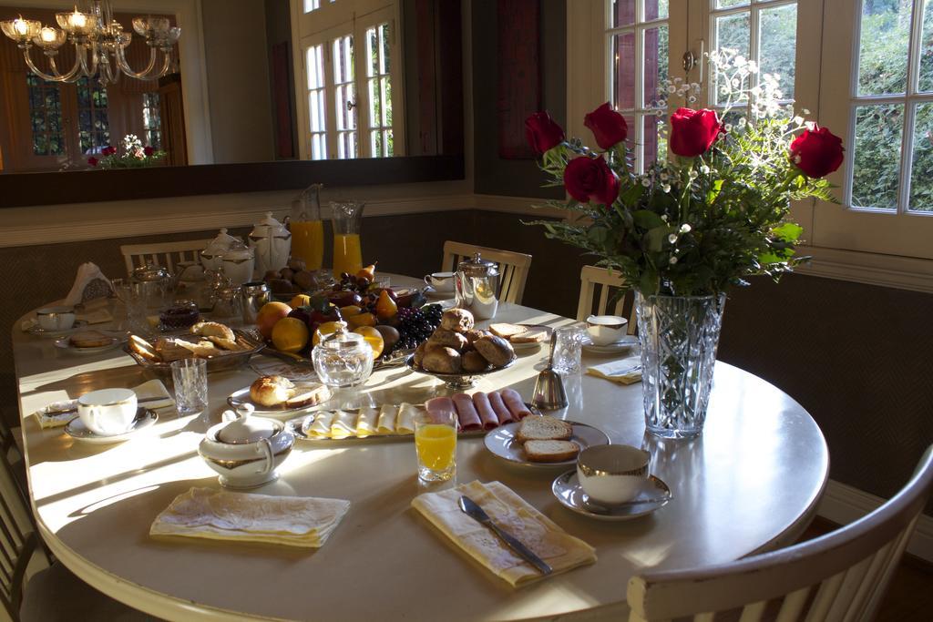 La Casona De Grace Bed and Breakfast Olivos Esterno foto