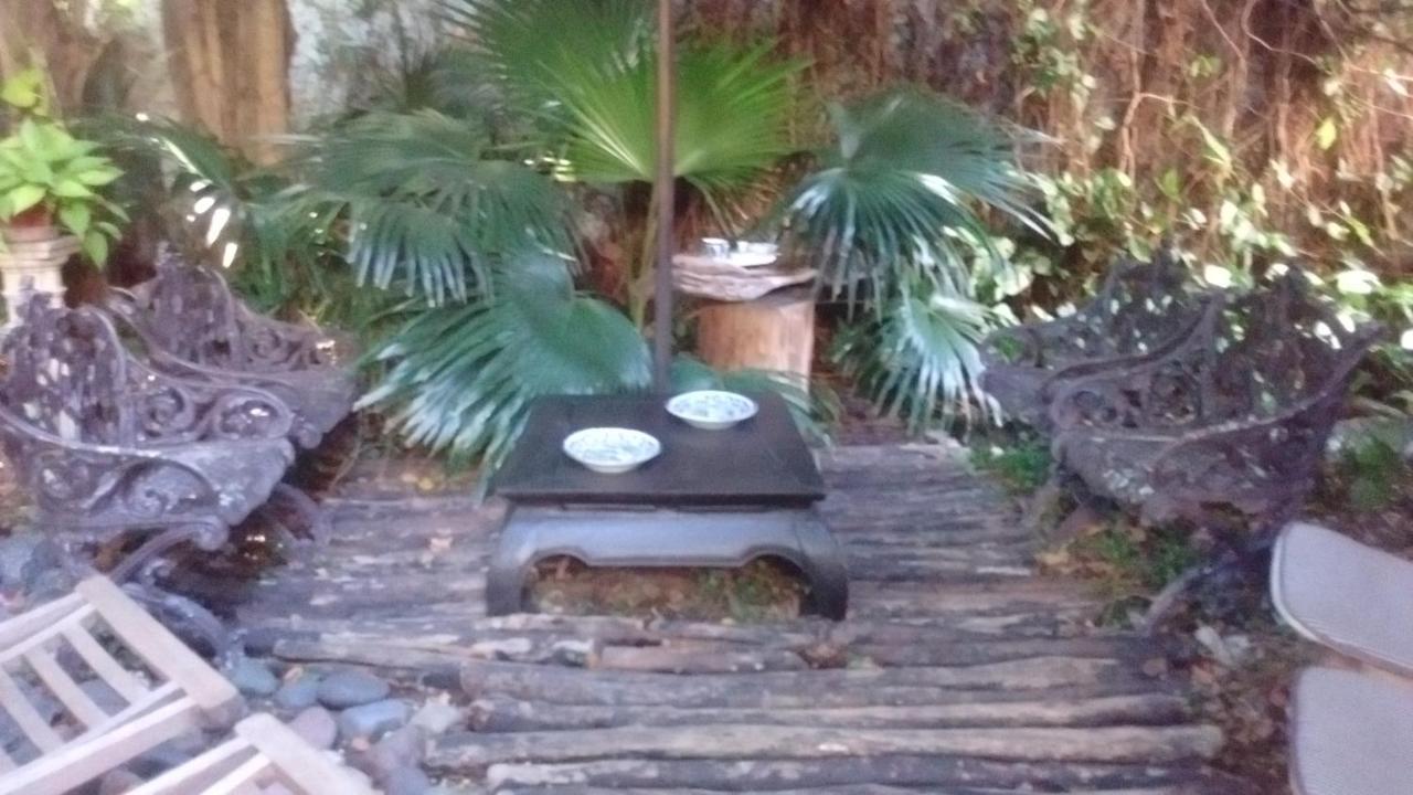 La Casona De Grace Bed and Breakfast Olivos Esterno foto