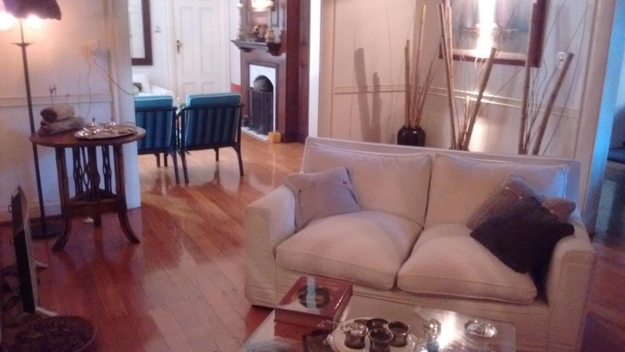 La Casona De Grace Bed and Breakfast Olivos Esterno foto
