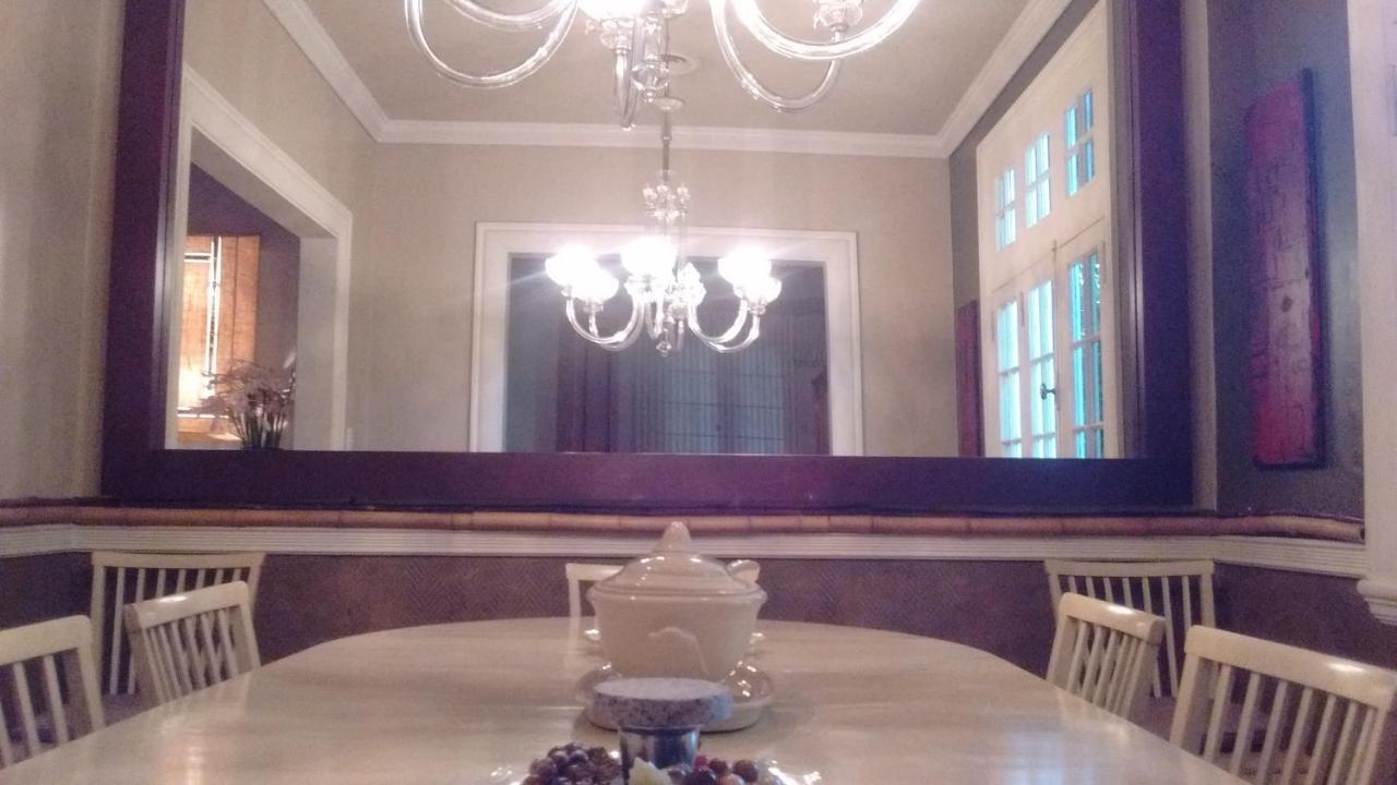 La Casona De Grace Bed and Breakfast Olivos Esterno foto